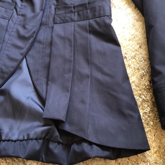 🖤 Pleated Black Coat 🖤 - Picture 5 of 9